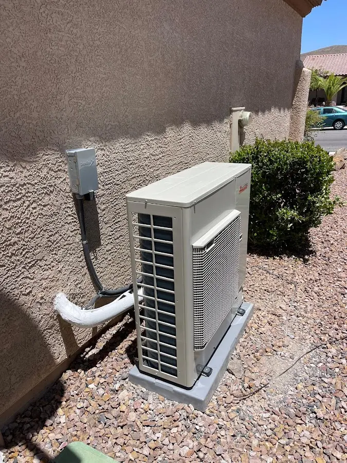 Residential air conditioning condenser unit in Kewanee